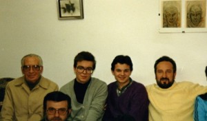 Javier Sierra y Manuel Carballal entre Bernardino Sánchez Bueno y Lice Morone en la Asociación Adonai de Desejo 1989 - copia - copia